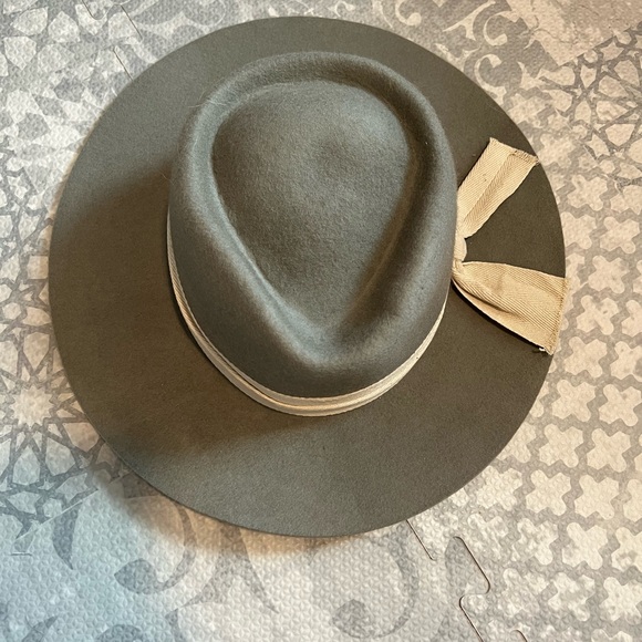 Lucky Brand Felt Gray Hat - Picture 2 of 4
